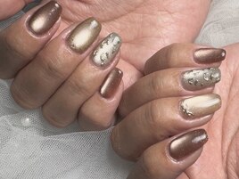 ミラーレオパードネイルデザイン