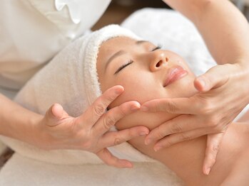 プルネ(Purune)/フェイシャルマッサージ