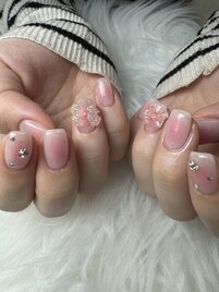 ふんわりチークネイル