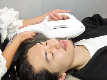 ミンクス 渋谷(MINX)の写真/光エステマシーン使用で、痛みが少なく、しっかり脱毛◎眉毛と同時施術可能◎施術時間が早いので時短に！