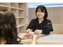 新横浜駅前鍼灸接骨院/お会計はクレジットカードOKです