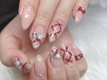 クララ(CLARA)の写真/大人っぽく上品にキラめく指先をゲット！スワロフスキーノンコーティングで特別な日を彩ります★