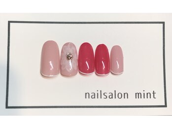 ネイルアンドアイ ミント(nail＆eye mint)/シンプルフラワーネイル