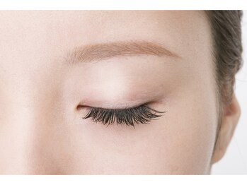 プラスアイ 自由が丘店/大人気！アイブロウスタイリング