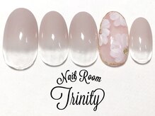 ネイルルーム トリニティ(Nail Room Trinity)/150種類以上選べるアート付