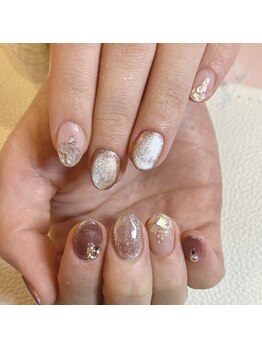 クイーン(Queen)/マグネット×シェルネイル