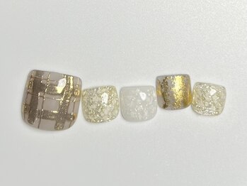 ゴールドチェックネイル