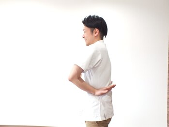 たくみカイロプラクティック/棘下筋　ストレッチ