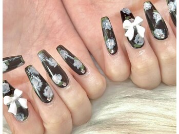 キレイエ ネイルズ(KIREIE NAILS)/ガーリー 手描き 薔薇