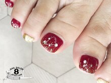 ネイルエイト 新百合ヶ丘(nail8)/上品な赤×ゴールドペディ