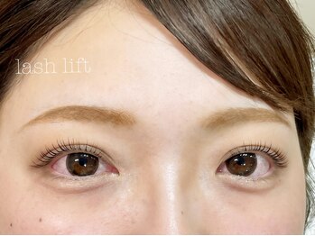 ファミーユ タカサキ(Fameu TAKASAKI)/ラッシュリフト