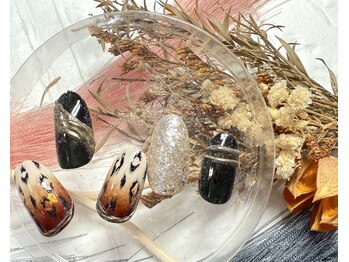 ジュアール(JuAR)/強めGALネイル