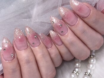 アリアネイル(Aria Nail)の写真/イベント映え確実！豊富なフラッシュマグネットとパーツで指先を華やかに♪