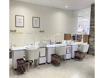 エムアンドエーネイル 横須賀店(M&A NAIL)