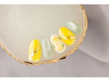 エムスラッシュネイル 本牧店(M SLASH)/ミモザネイル