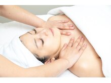 ロジワール(LOISIR)/施術工程【３】首肩・デコルテ