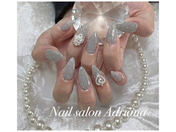 アドリアーナ(ADRIANA)/