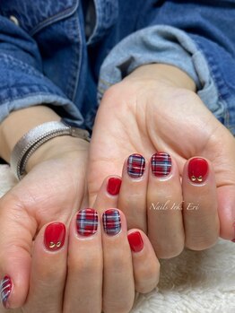 ネイルズ イルク(Nails Irk)/赤チェック