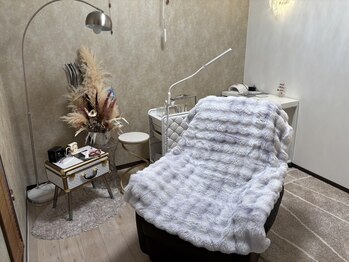 ナナイロプラス(nanairo+)/アイルーム完備