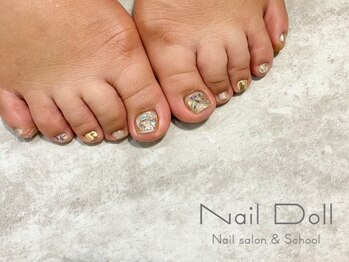 ネイルドール(Nail Doll)/フット ラメ×シェルアート