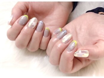 リーヴェ(Riebe)/ネオンイエロー