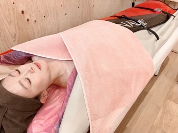 ミレボ(Me.rebo)の写真/365日『冷え』に悩まない！温水のモナリマットで身体を温め、代謝UPリンパマッサージで体の芯から温活♪