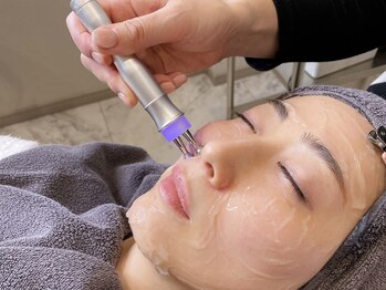 プラスホワイト 久我山の写真/【久我山駅2分】医療提携で効果を実感ください★顔の脂肪分解&たるみを改善し憧れの小顔へ♪