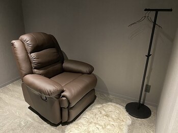 スール ドゥ 河原町御池店(Sour～deux)の写真/完全個室でほかのお客様に施術中見られることなくリラックスできる空間◎