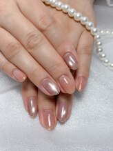 リマネイル(Li'ma nail)/上品なマグネットカラー