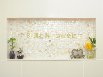 チェンシル(CHENSIL)/白を基調にした明るい玄関☆