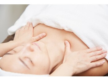 ポーラ ザ ビューティ 関目 高殿店(POLA THE BEAUTY)/さらにデコルテケア！肩甲骨まで