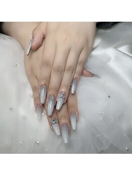 アミナ(Amina)/高級感カラーグラデーション