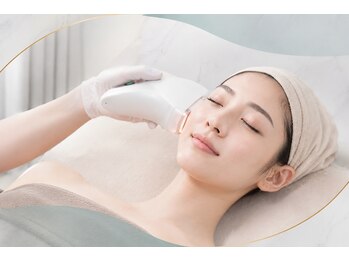 ビューティービレッジ(Beauty village)の写真/すっぴんでも"キレイ"と言われる肌へ!顔脱毛×毛穴洗浄×肌管理パックで叶えるうるツヤ美肌ケア IPL×SHR