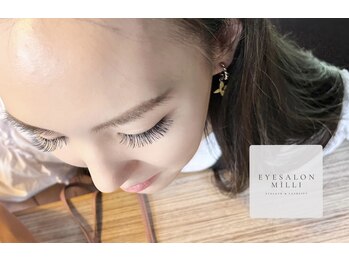 ミリ(Milli)/［Flat lash］ ＊ 180本