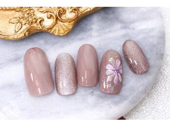 グレージュフラワーネイル