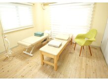 カイロプラクティック整体 &nbsp;スワン(SWAN)/ナチュラルな雰囲気の店内１