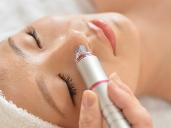 プルネ(Purune)/ハイドラフェイシャル＊毛穴洗浄