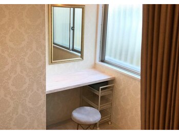 ルージュプラスエックス(ROUGE+X)/