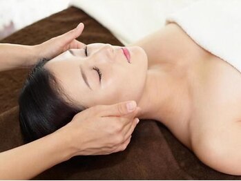 ラ エテルナ(LA ETERNA)の写真/《当店フェイシャル人気No.1★》ヒト幹細胞・肌質改善ケア×インディバでたるみを改善！健康的な美肌へ♪