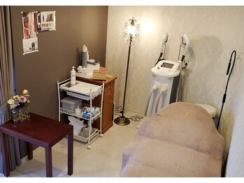 ルージュプラスエックス(ROUGE+X)/