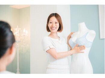 美人バスト 静岡店/お下着の着け方を伝授♪ 