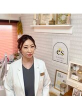 エニシア(enisia)&nbsp;宮沢 彩花