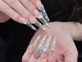 ジュリネイルスタジオ(Julli Nail Studio)の写真/アート豊富！長さだしが得意なサロンで、輝くオーロラネイルを指先に☆夏ネイルも◎