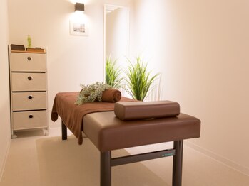 千種セントラル整体サロン(千種CENTRAL整体サロン)の写真/本格施術で人気の千種CENTRAL整体★仕事帰りにも通いやすい21時まで営業◎熟練手技で改善サポート♪