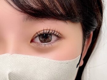 アムラット(amlat)の写真/【ダメージレス＆抜群のキープ力でモチ◎】丁寧なカウンセリングと高技術で、印象に残るモテ可愛EYE☆