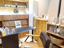 ネイルサロン コットンウィード(Nail Salon COTTON WEED)の雰囲気（DAISOの前の階段を上がってすぐ☆美容室の奥の個室でゆったりと）