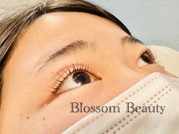 ブロッサムビューティー(Blossom Beauty)/2月のご予約承っております♪