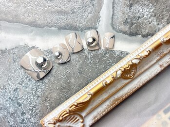 ネイルサロン&スクール ジーナ(GINA)/グレージュ×シルバー