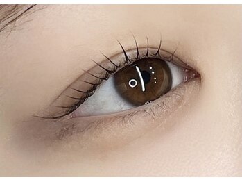 ハリウッドブロウリフト ワクシー 新宿店(HOLLYWOOD BROW LIFT WAXYYY.)/まつげパーマ