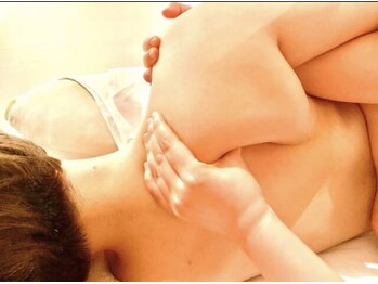 トプカピの写真/【凝りの芯まで届く】上半身筋膜リリース＋ヘッド　70分￥13,475